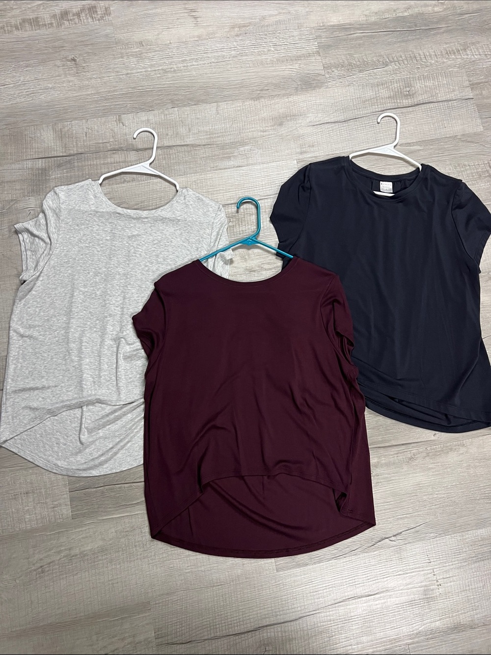 Athleta Lot of  Women's Short Sleeve high low top sz Sm petite